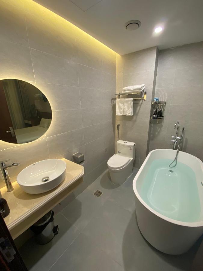 Moonlight Hotel ها لونغ المظهر الخارجي الصورة