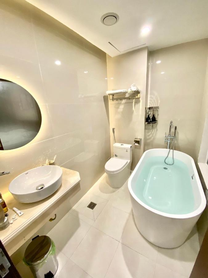 Moonlight Hotel ها لونغ المظهر الخارجي الصورة